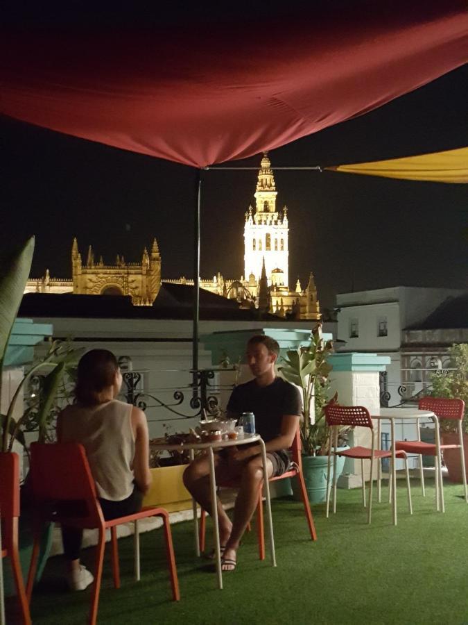 Rio Hostel Seville Luaran gambar