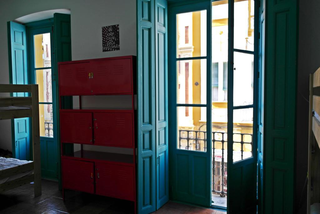 Rio Hostel Seville Luaran gambar